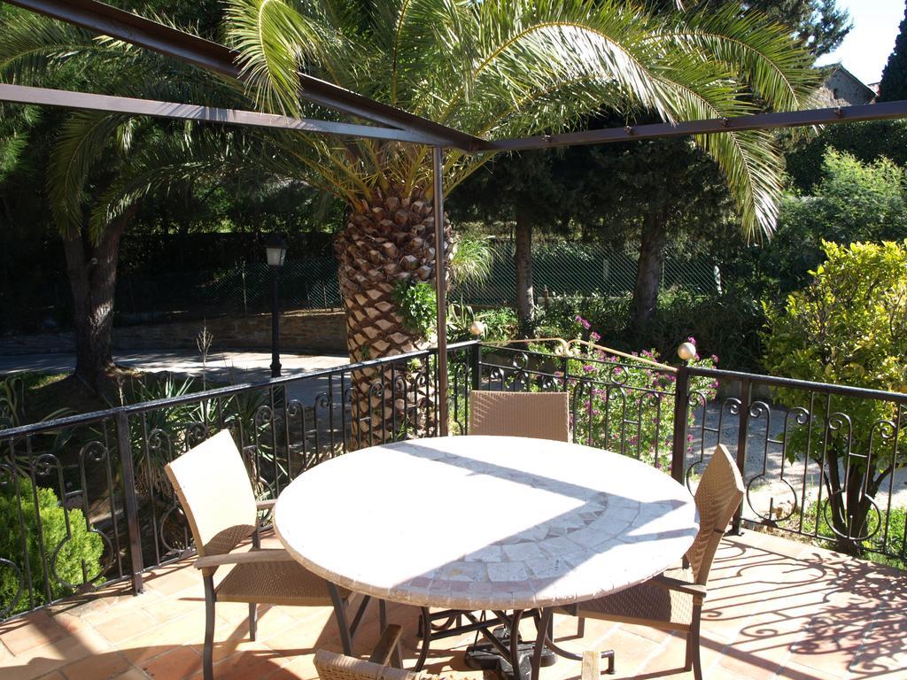 Les Lauriers Roses Rayol-Canadel-sur-Mer Exterior foto