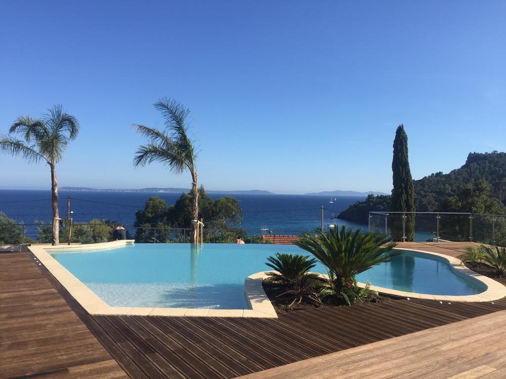 Les Lauriers Roses Rayol-Canadel-sur-Mer Exterior foto