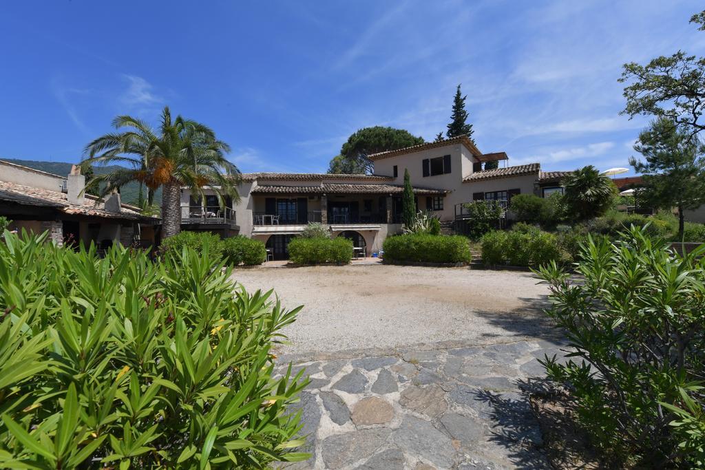 Les Lauriers Roses Rayol-Canadel-sur-Mer Exterior foto