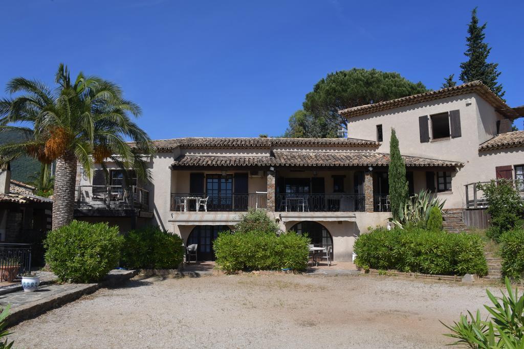 Les Lauriers Roses Rayol-Canadel-sur-Mer Exterior foto