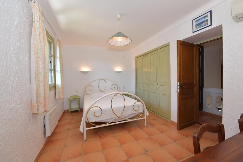 Les Lauriers Roses Rayol-Canadel-sur-Mer Exterior foto